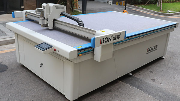 一臺(tái)振動(dòng)刀切割機(jī)要多少錢