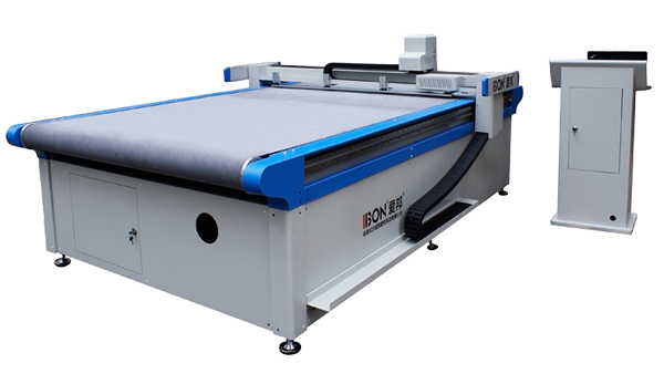 服裝自動模板機